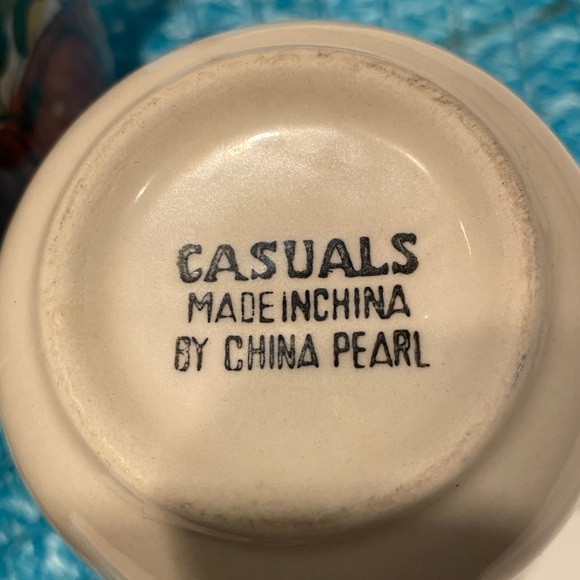 Vintage China Pearl Casuals Set of 4 Ceramic Mugs - Picture 4 of 4